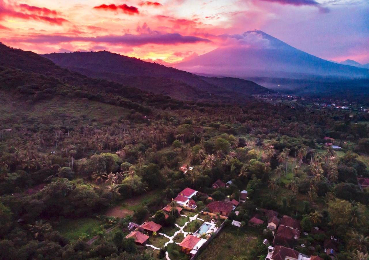 Kubu Kangin Resort Amed Exterior foto
