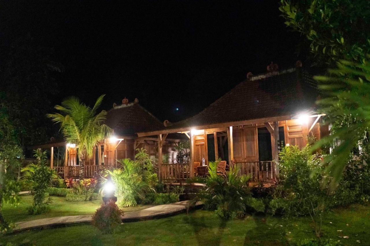 Kubu Kangin Resort Amed Exterior foto