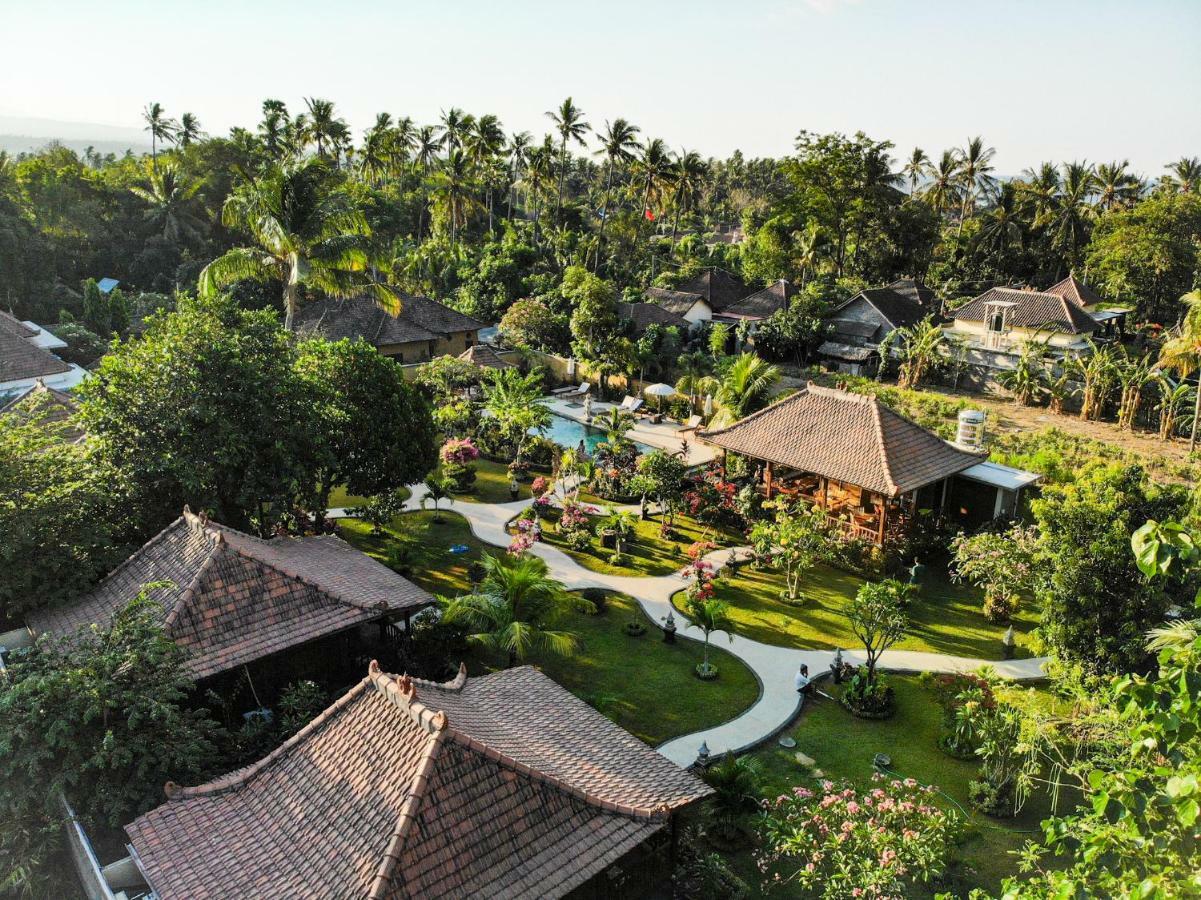 Kubu Kangin Resort Amed Exterior foto